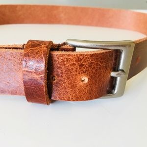 Leather belt with stainless steel hardware